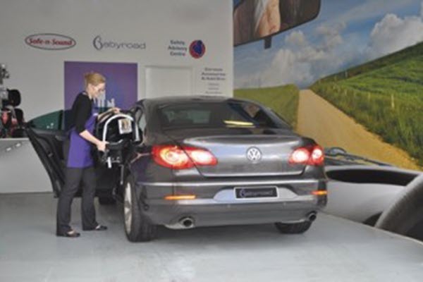 Car seat fitting expert at Babyroad in Booragoon.